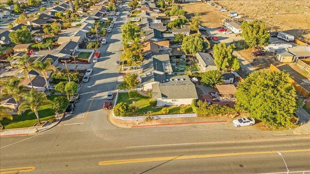 791 El Camino Paraiso, HOLLISTER