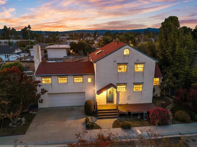 1735 Matthews Ln, SANTA CRUZ