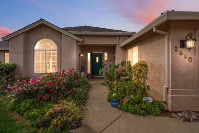 2920 Aspen Glow Ln, REDDING