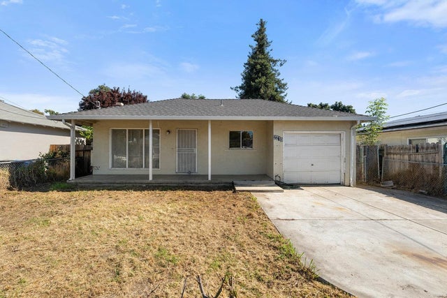 2210 Menalto Ave, EAST PALO ALTO