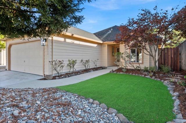 2320 Amber, SANTA CRUZ