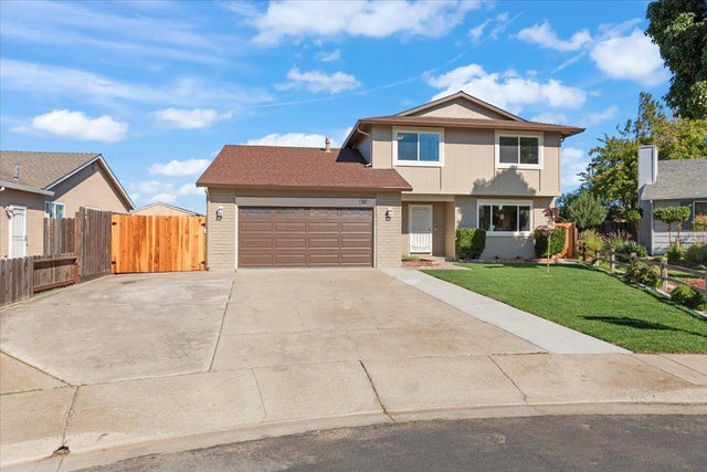 1968 Chardonnay Dr, OAKLEY