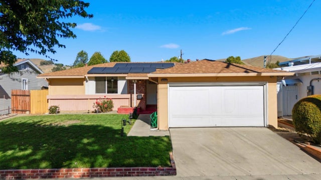 31266 Meadowbrook Ave, Hayward