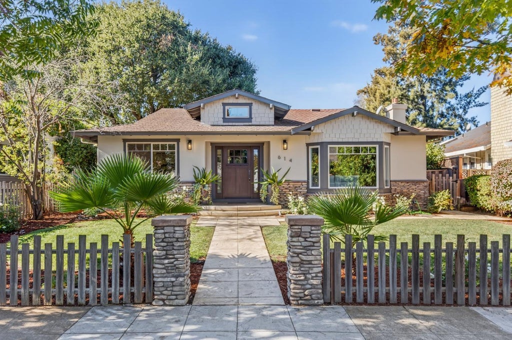 614 Palm Ave, LOS ALTOS