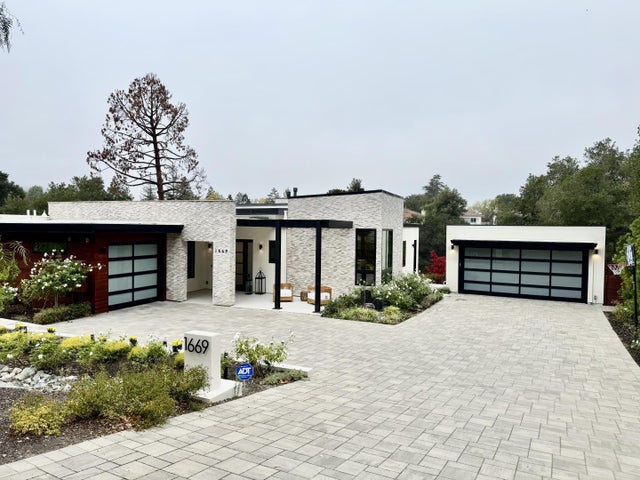 1669 Whitham Ave, Los Altos