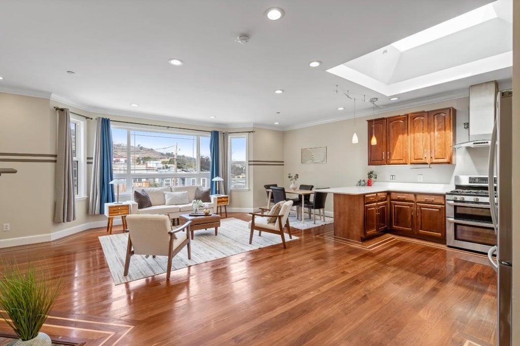 1047 Schwerin St, Daly City