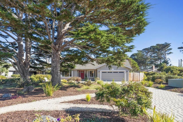 141 Arbor Ln, MOSS BEACH