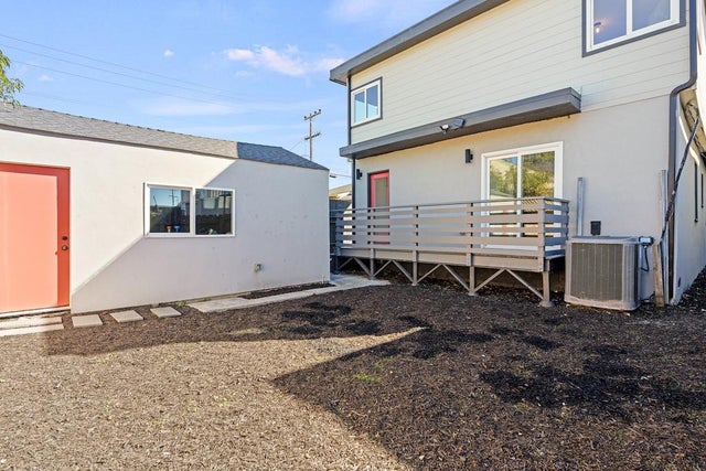 1463 103rd Ave, Oakland