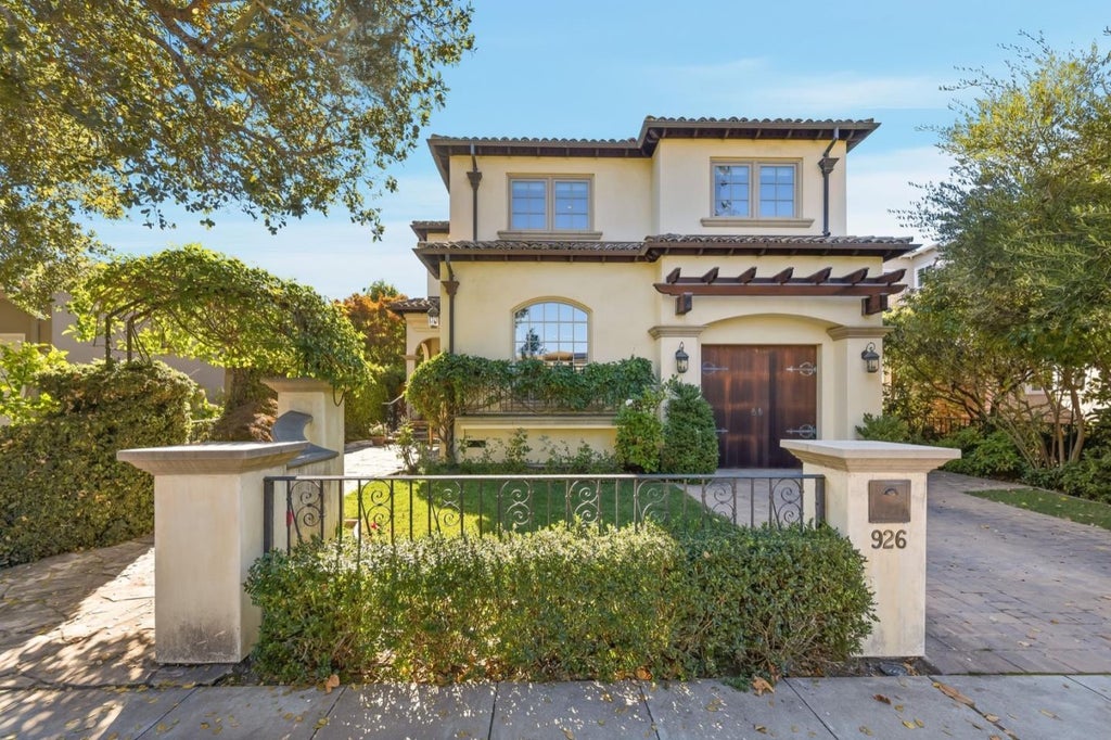 926 Rosewood Ave, SAN CARLOS