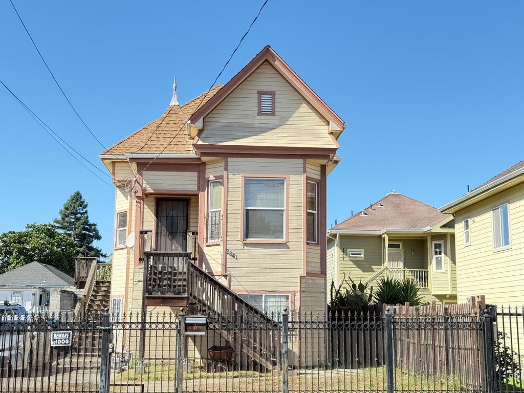 2841 Filbert St, OAKLAND