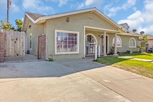 1238 Granada Ave, SALINAS