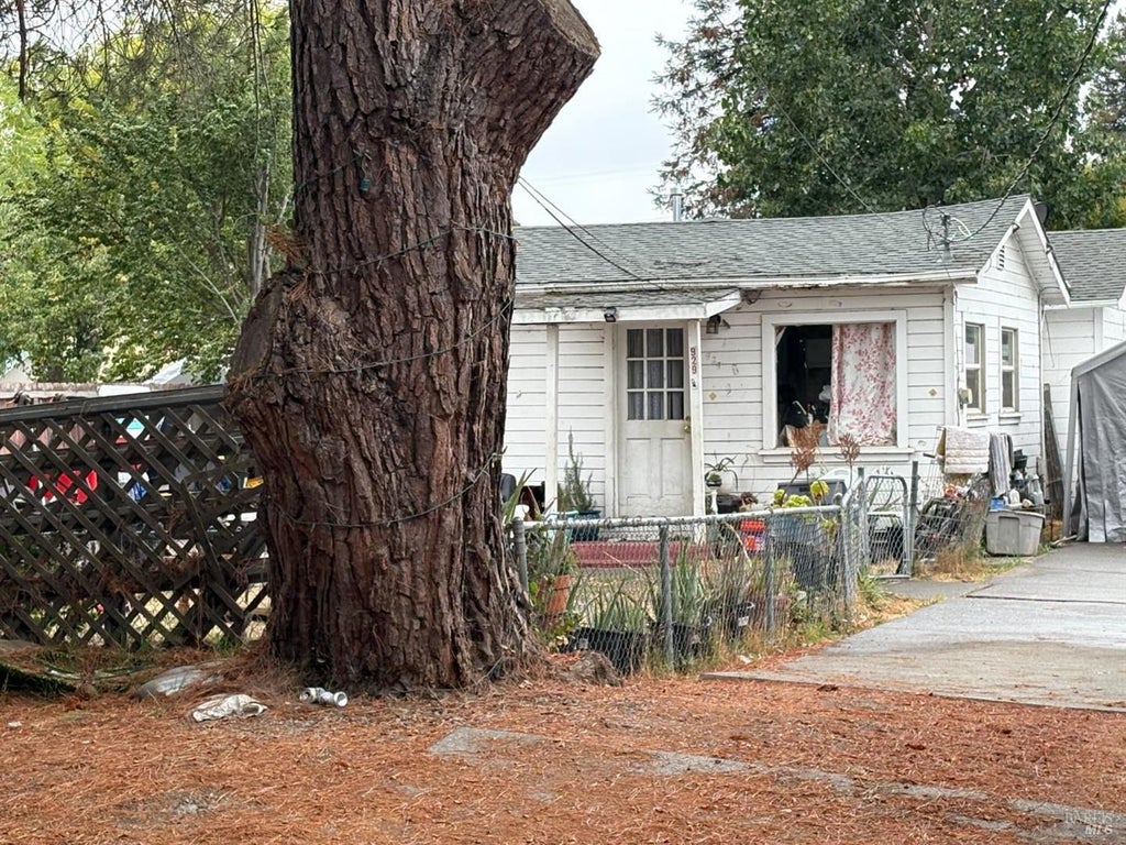 929 Hendley St, SANTA ROSA