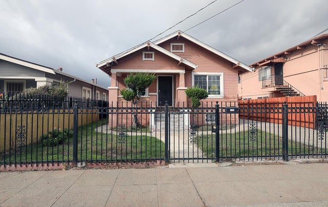 2309 Church St, OAKLAND