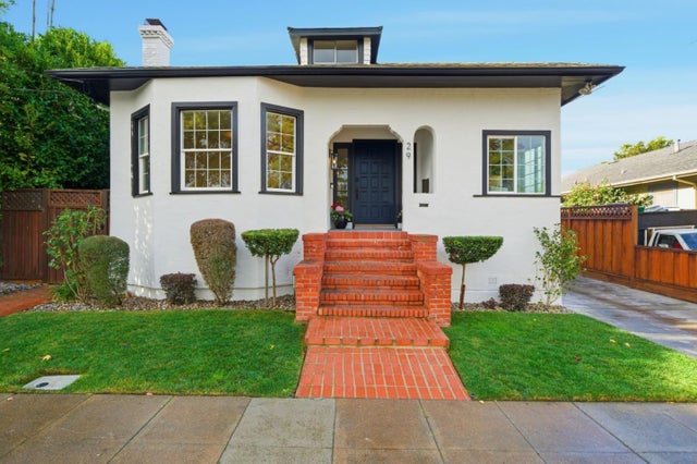 29 Bloomfield Rd, Burlingame