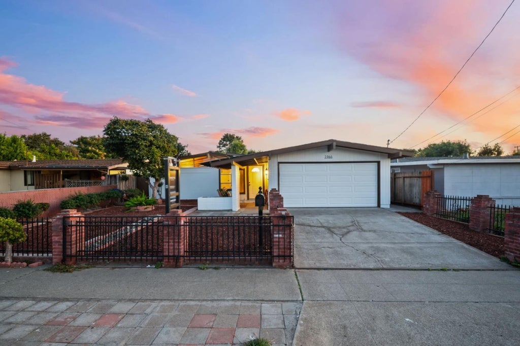 1966 Boca Raton St, HAYWARD