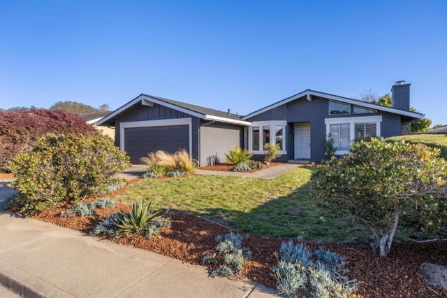 1557 Mizzen Ln, HALF MOON BAY