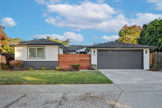 836 Peach Ave, SUNNYVALE