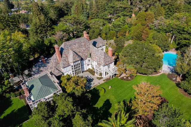 85 Fagan Dr, HILLSBOROUGH