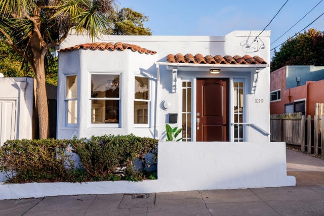 139 Carmel Ave, PACIFIC GROVE