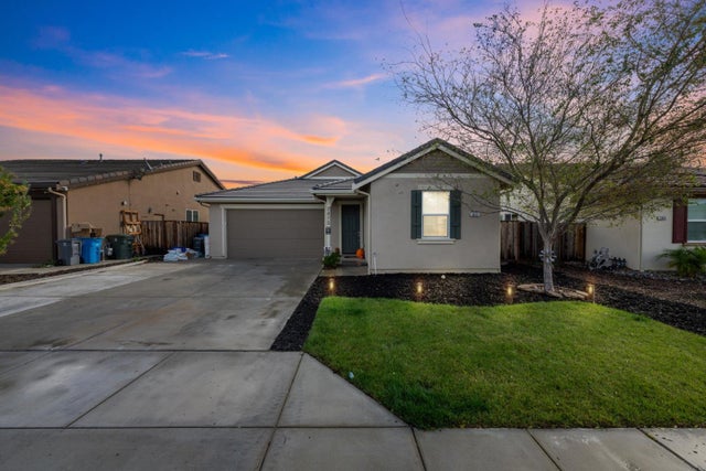 2875 Walker Way, HOLLISTER