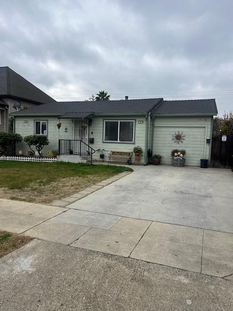 7521 Chestnut St, Gilroy