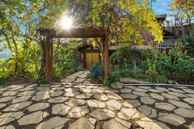 711 W California Way, REDWOOD CITY