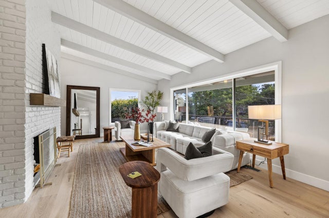 1306 North Rd, BELMONT