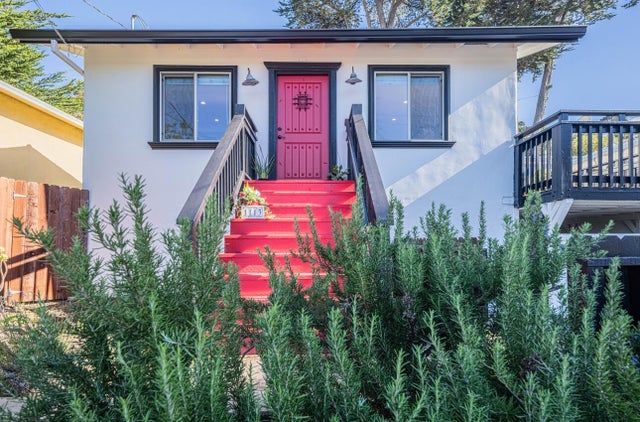 1113 Presidio Blvd, PACIFIC GROVE