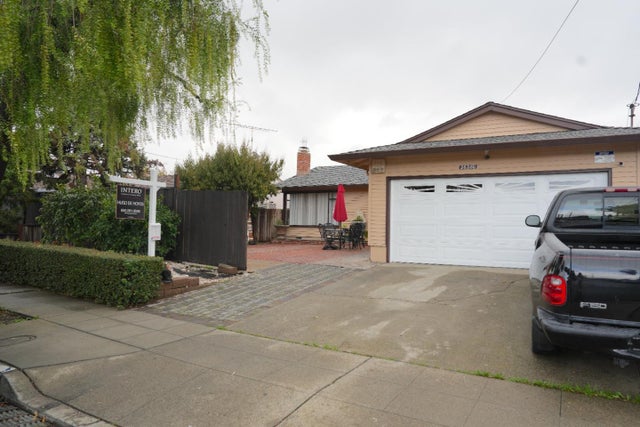 26280 Adrian Ave, Hayward