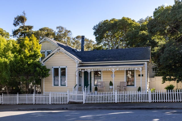 179 Pacific Ave, PACIFIC GROVE