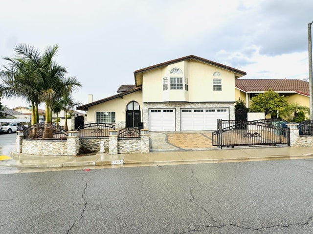 11383 Stonecress Ave, FOUNTAIN VALLEY