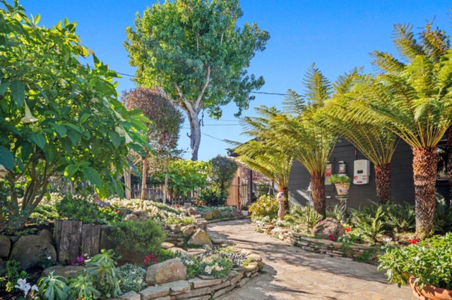 1497 Highland Pl, Seaside/Sand City