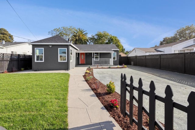 2352 Menalto Ave, East Palo Alto