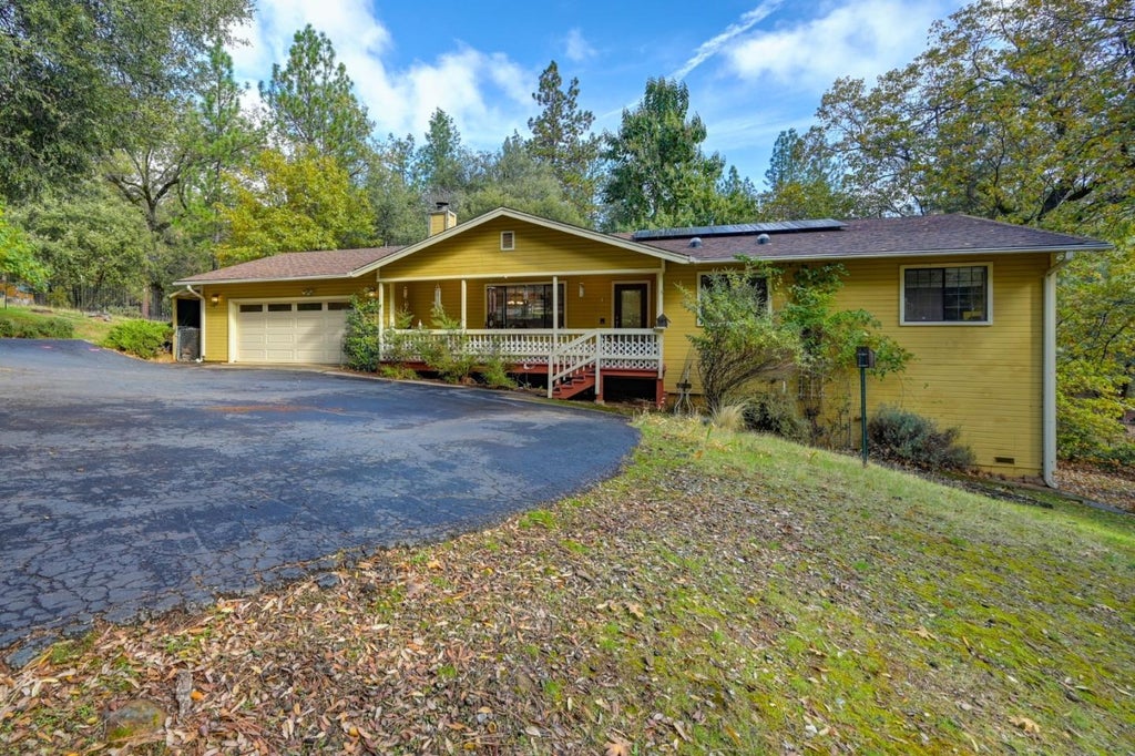 21335 Robin Ln, PINE GROVE