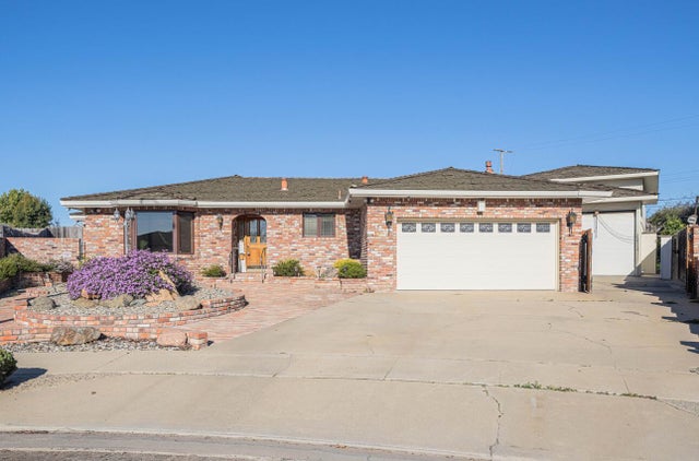 1527 Atherton Way, SALINAS