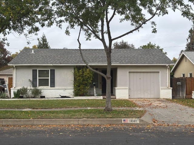 1441 W 20th St, MERCED