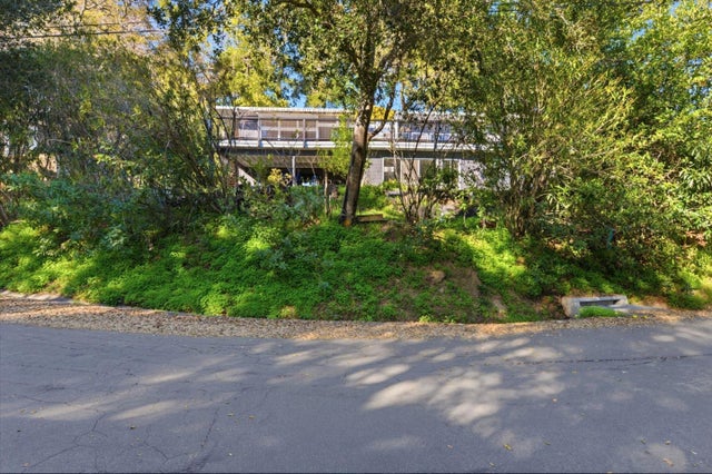 411 Glenwood Ave, WOODSIDE