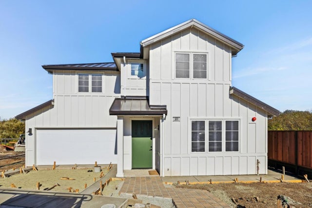 577 Creekside Ct, HALF MOON BAY