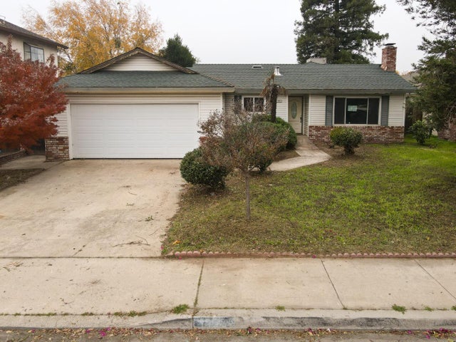 1465 W Tuolumne Rd, TURLOCK