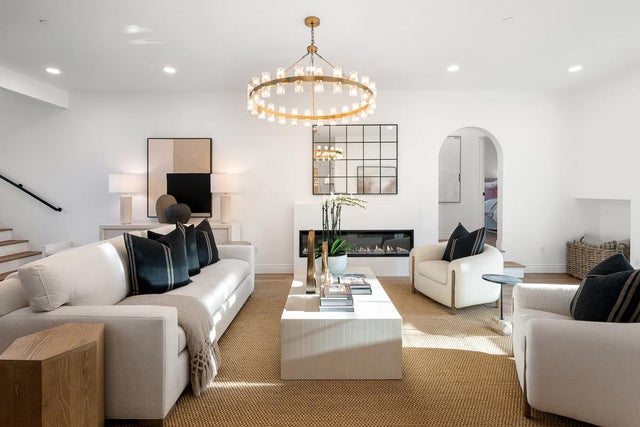 1476 Drake Ave, BURLINGAME