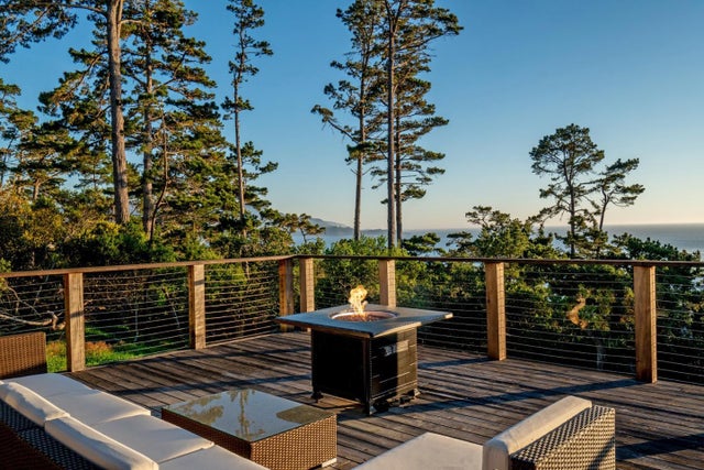 1278 Padre Ln, PEBBLE BEACH