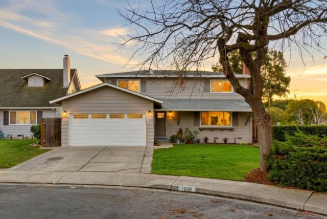 1598 Grand Teton Dr, MILPITAS