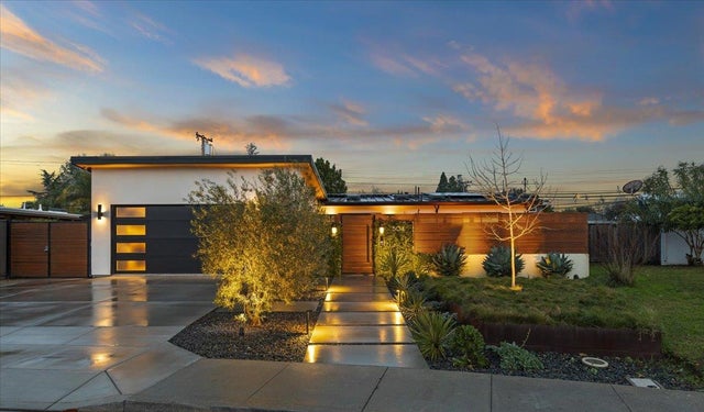 504 Century Dr, Campbell