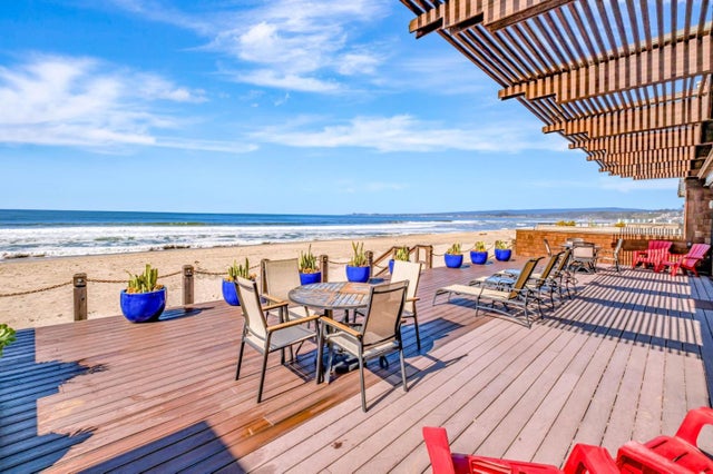 547 Beach Dr, Aptos