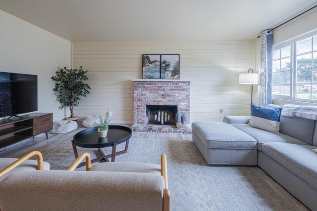 351 Hillcrest Ave, MARINA