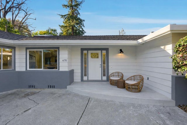 670 La Mesa Drive, PORTOLA VALLEY