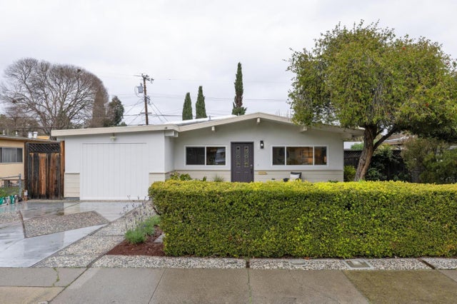 810 Emily Dr, MOUNTAIN VIEW