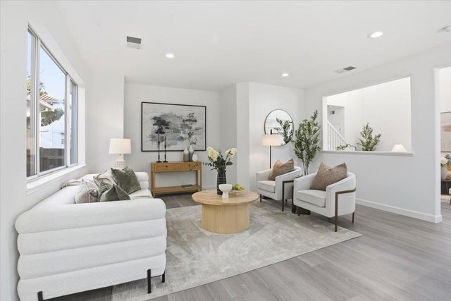 10884 Via Sorrento, CUPERTINO