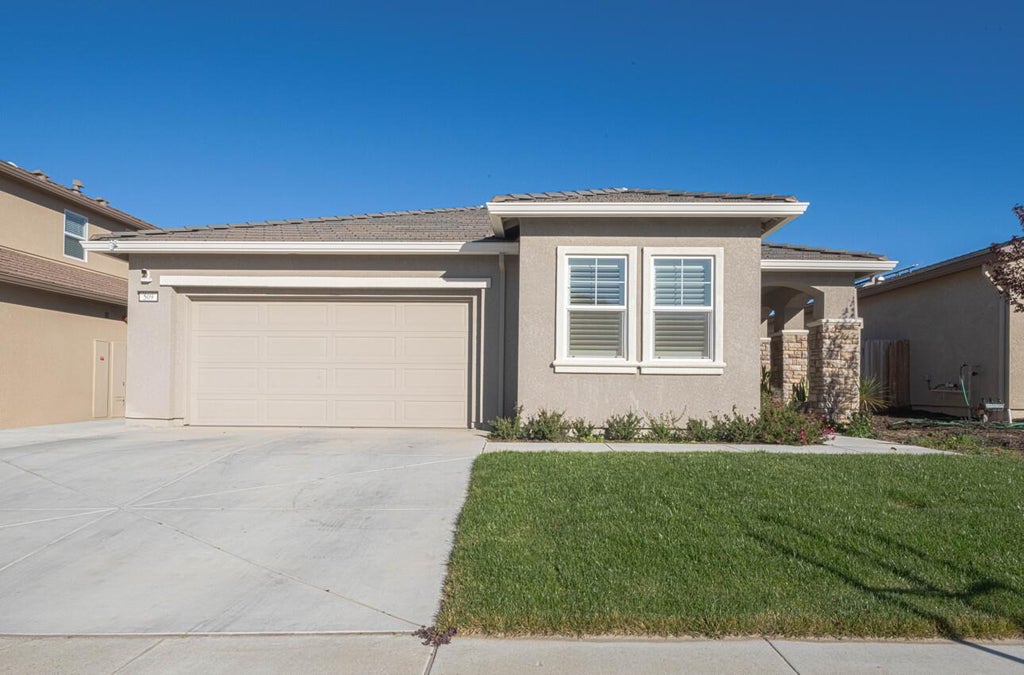 509 Davalos St, SOLEDAD