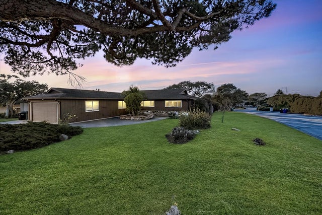 15175 Oak Hills Dr, SALINAS